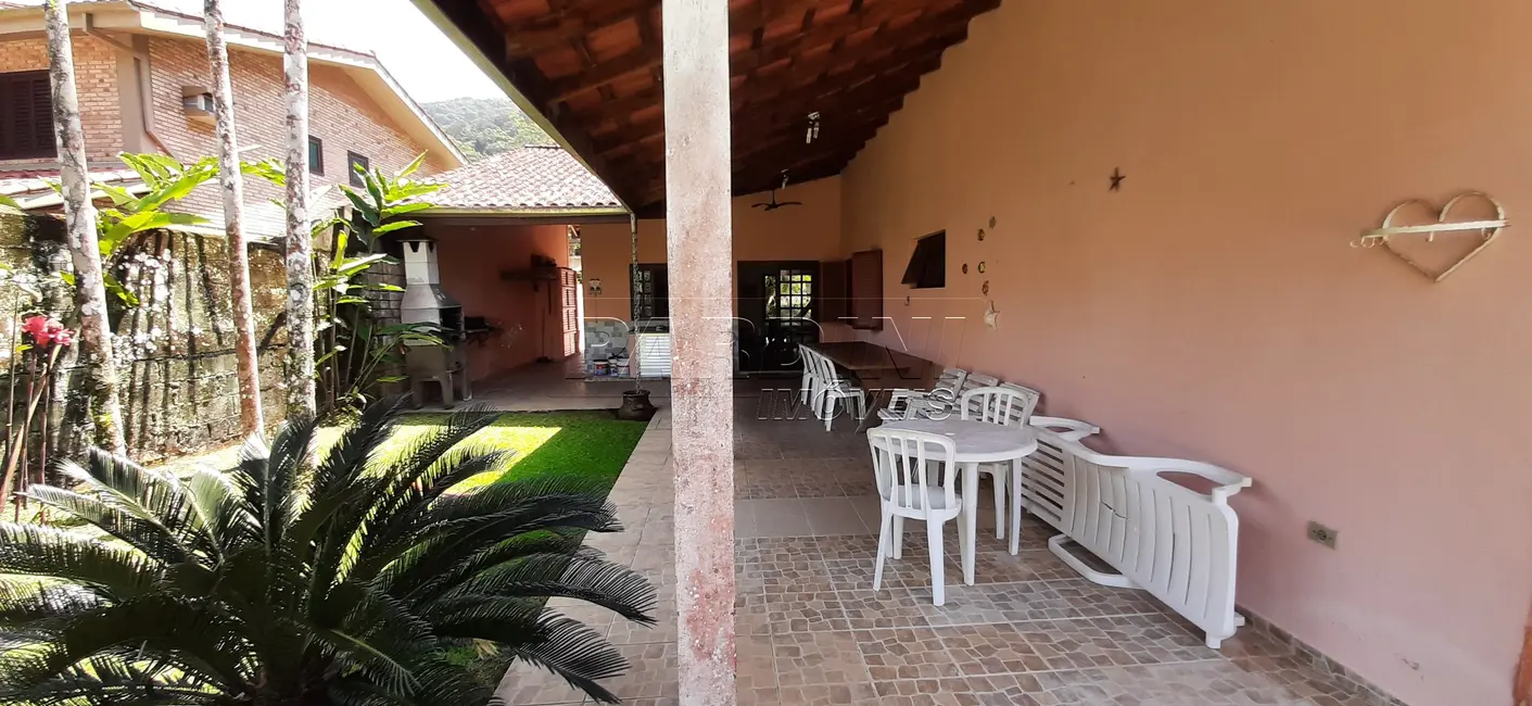 Foto 8 de Casa de Condomínio com 4 quartos à venda, 270m2 em Ubatuba - SP