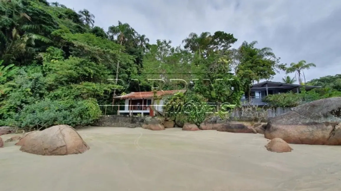 Foto 2 de Casa de Condomínio com 2 quartos à venda em Ubatuba - SP