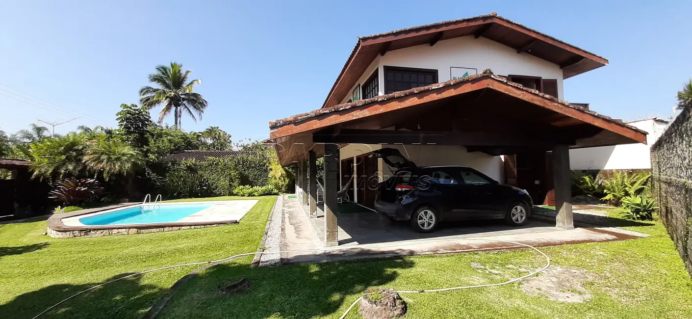 Foto 4 de Casa com 3 quartos à venda, 200m2 em Ubatuba - SP