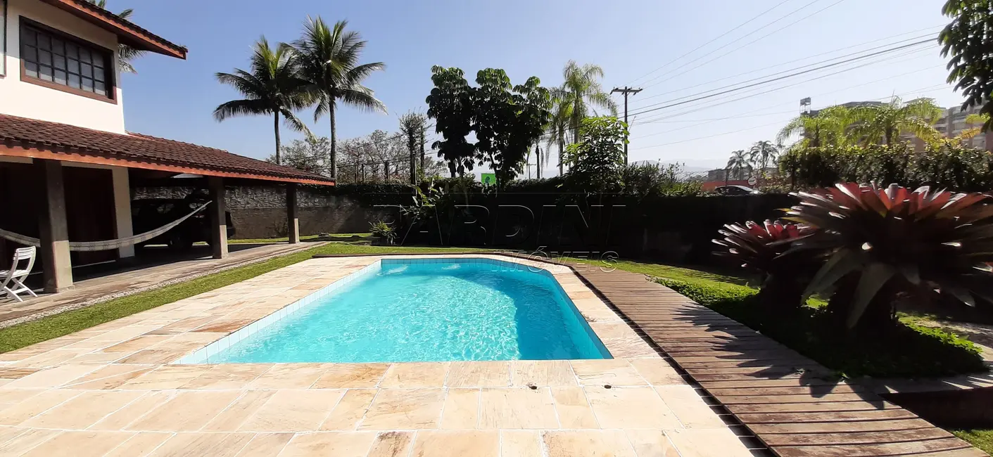 Foto 7 de Casa com 3 quartos à venda, 200m2 em Ubatuba - SP