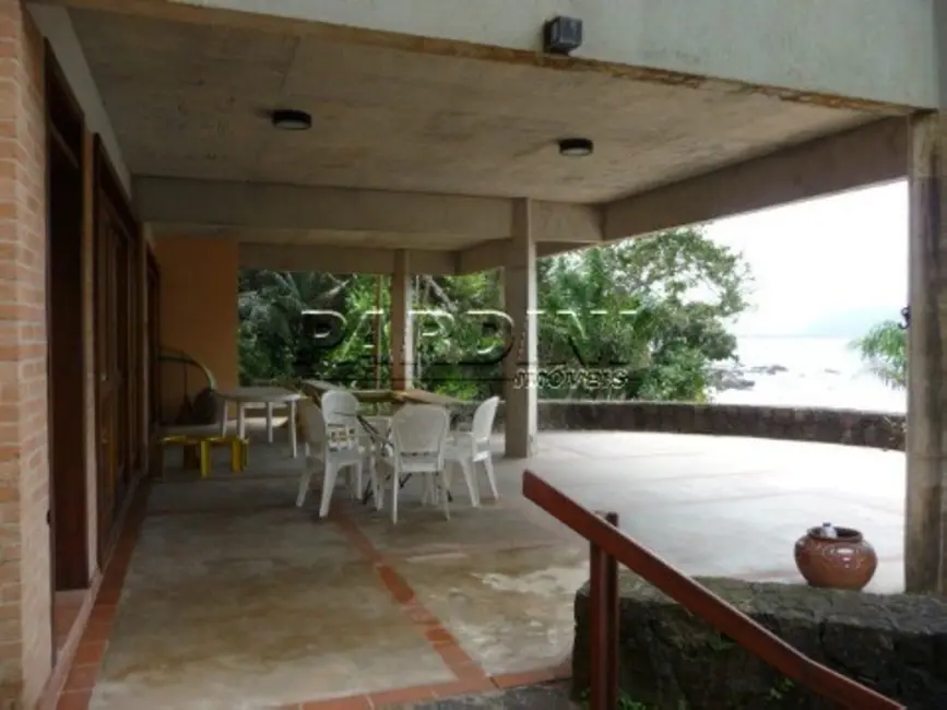 Foto 9 de Casa de Condomínio com 4 quartos à venda, 360m2 em Ubatuba - SP