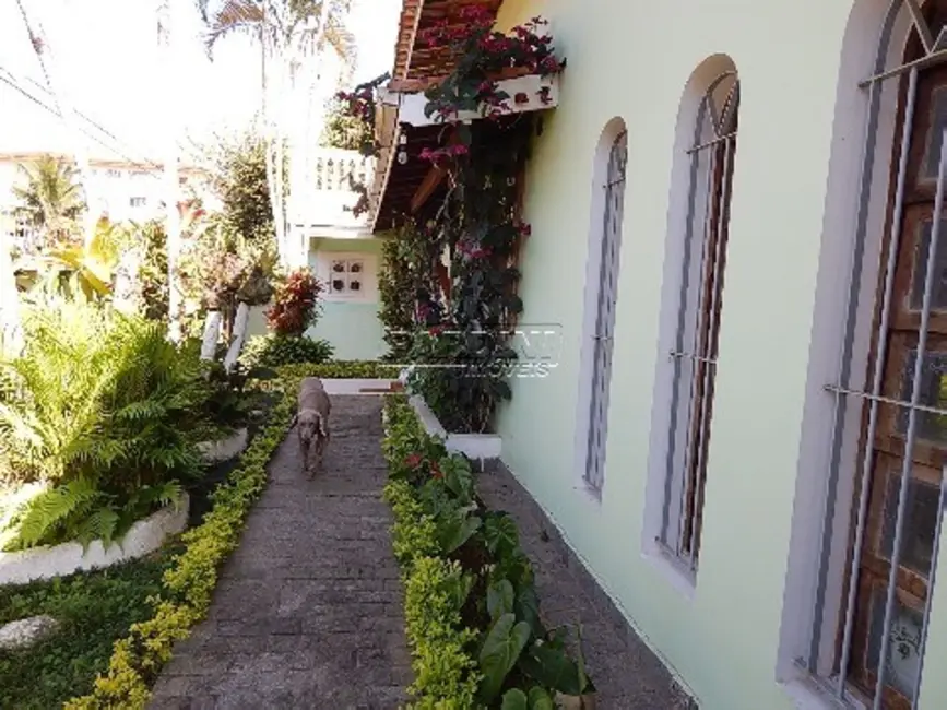 Foto 4 de Casa com 4 quartos à venda, 292m2 em Ubatuba - SP