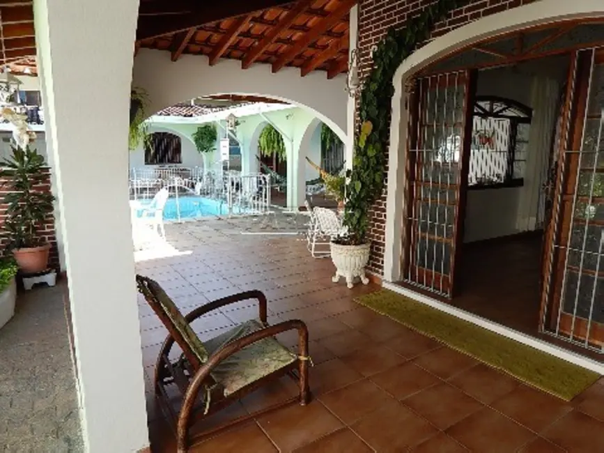 Foto 7 de Casa com 4 quartos à venda, 292m2 em Ubatuba - SP