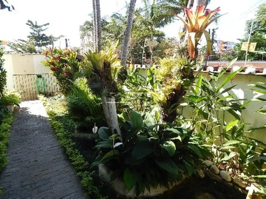 Foto 3 de Casa com 4 quartos à venda, 292m2 em Ubatuba - SP