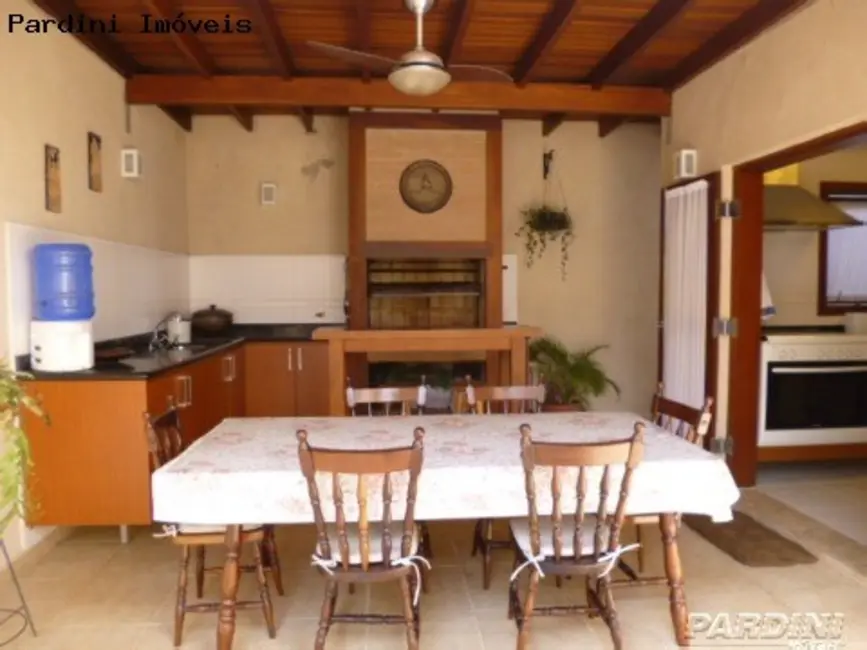 Foto 8 de Casa de Condomínio com 5 quartos à venda, 385m2 em Ubatuba - SP