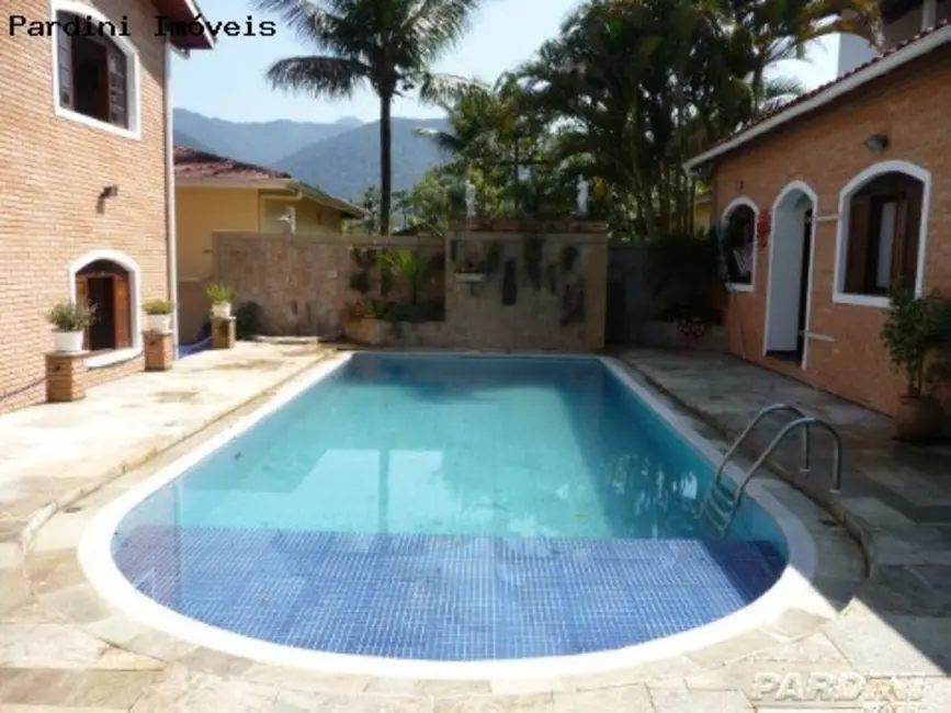 Foto 4 de Casa de Condomínio com 5 quartos à venda em Ubatuba - SP