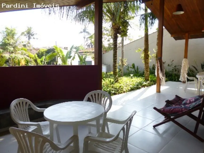 Foto 3 de Casa de Condomínio com 4 quartos à venda, 186m2 em Ubatuba - SP