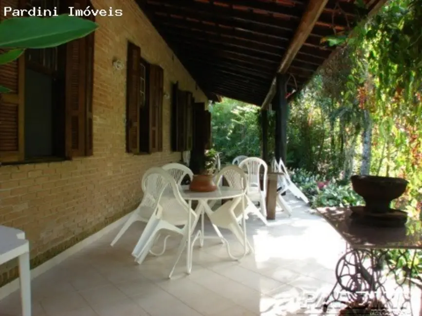 Casa com 4 quartos à venda, 300m2 em Ubatuba - SP - imagem 6 Foto 6 de Casa com 4 quartos à venda, 300m2 em Ubatuba - SP