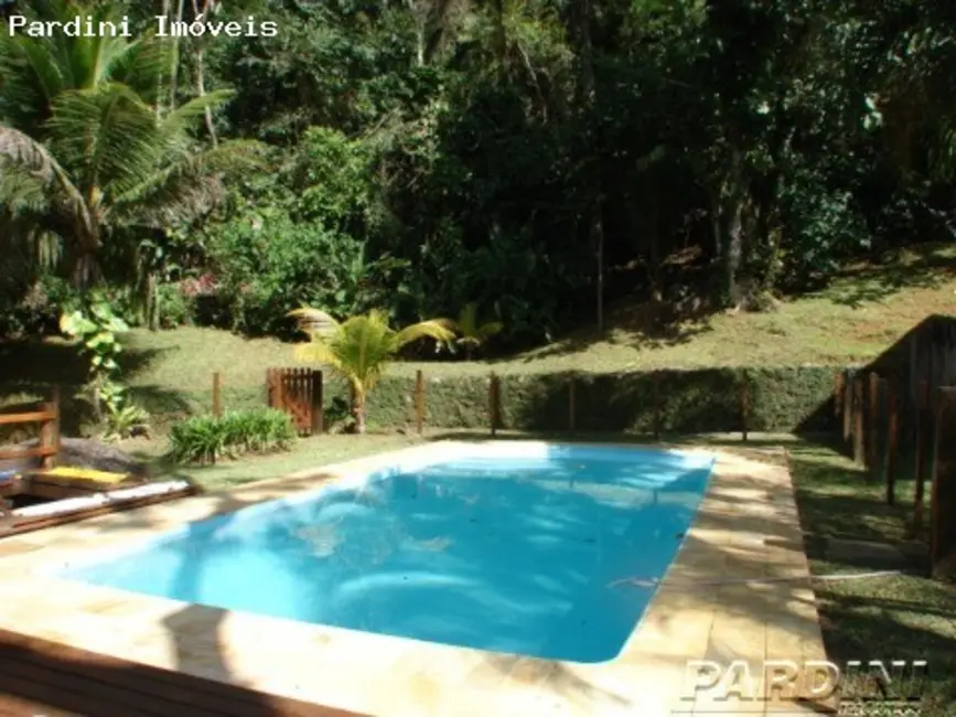 Casa com 4 quartos à venda, 300m2 em Ubatuba - SP - imagem 3 Foto 3 de Casa com 4 quartos à venda, 300m2 em Ubatuba - SP