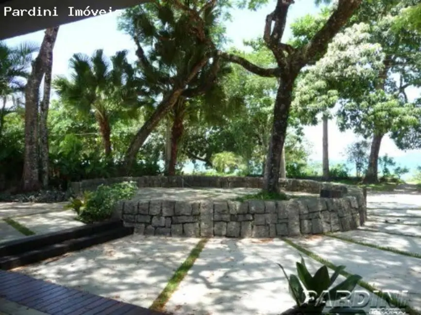 Foto 7 de Casa de Condomínio com 5 quartos à venda, 360m2 em Ubatuba - SP