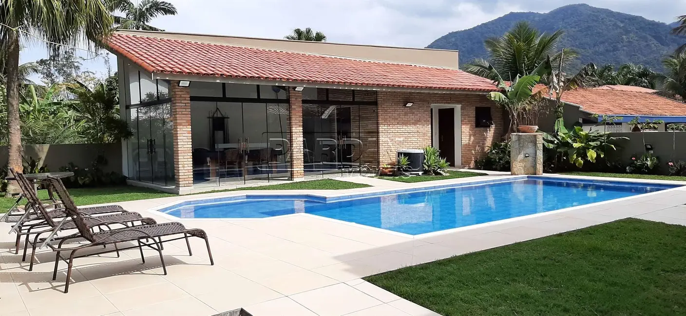 Foto 4 de Casa de Condomínio com 6 quartos à venda, 361m2 em Ubatuba - SP