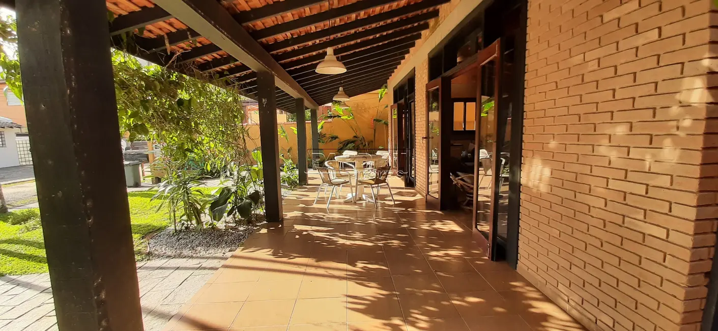 Foto 3 de Casa de Condomínio com 4 quartos à venda, 237m2 em Ubatuba - SP