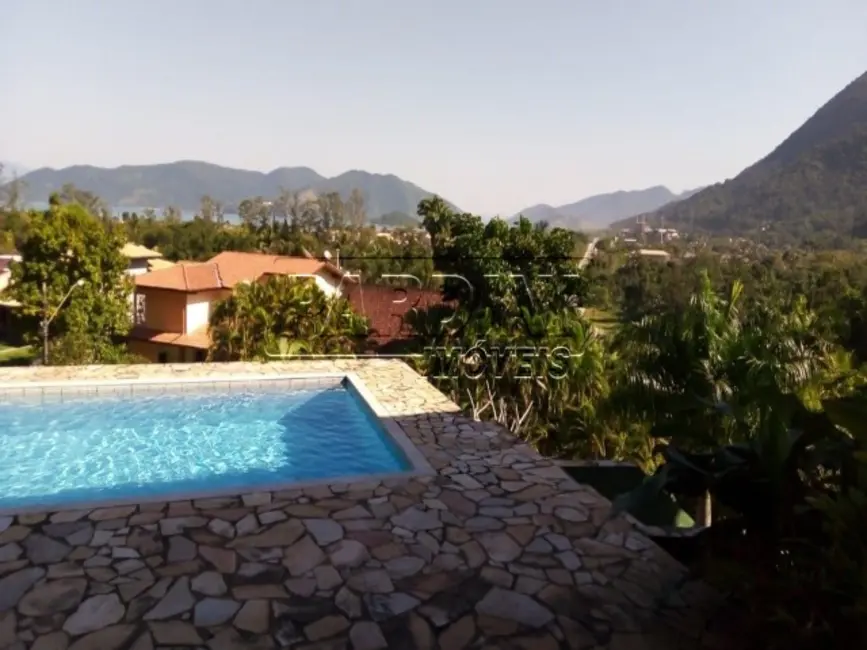 Foto 4 de Casa de Condomínio com 3 quartos à venda em Ubatuba - SP