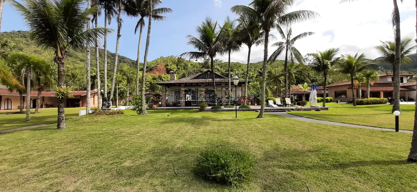 Foto 2 de Casa de Condomínio com 7 quartos à venda, 750m2 em Ubatuba - SP