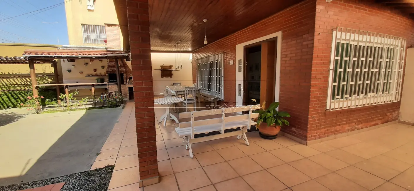 Casa com 4 quartos para alugar, 210m2 em Ubatuba - SP - imagem 9 Foto 9 de Casa com 4 quartos para alugar, 210m2 em Ubatuba - SP