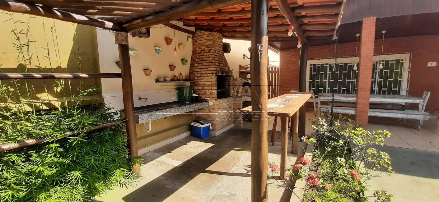 Casa com 4 quartos para alugar, 210m2 em Ubatuba - SP - imagem 4 Foto 4 de Casa com 4 quartos para alugar, 210m2 em Ubatuba - SP