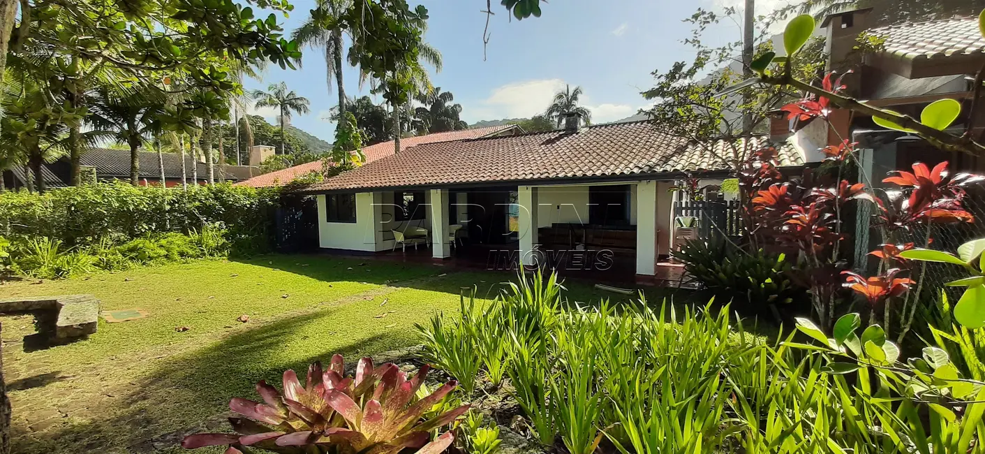 Foto 3 de Casa de Condomínio com 6 quartos à venda, 370m2 em Ubatuba - SP