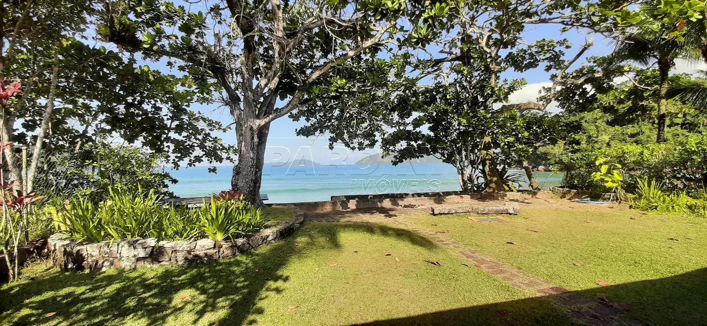 Foto 5 de Casa de Condomínio com 6 quartos à venda, 370m2 em Ubatuba - SP