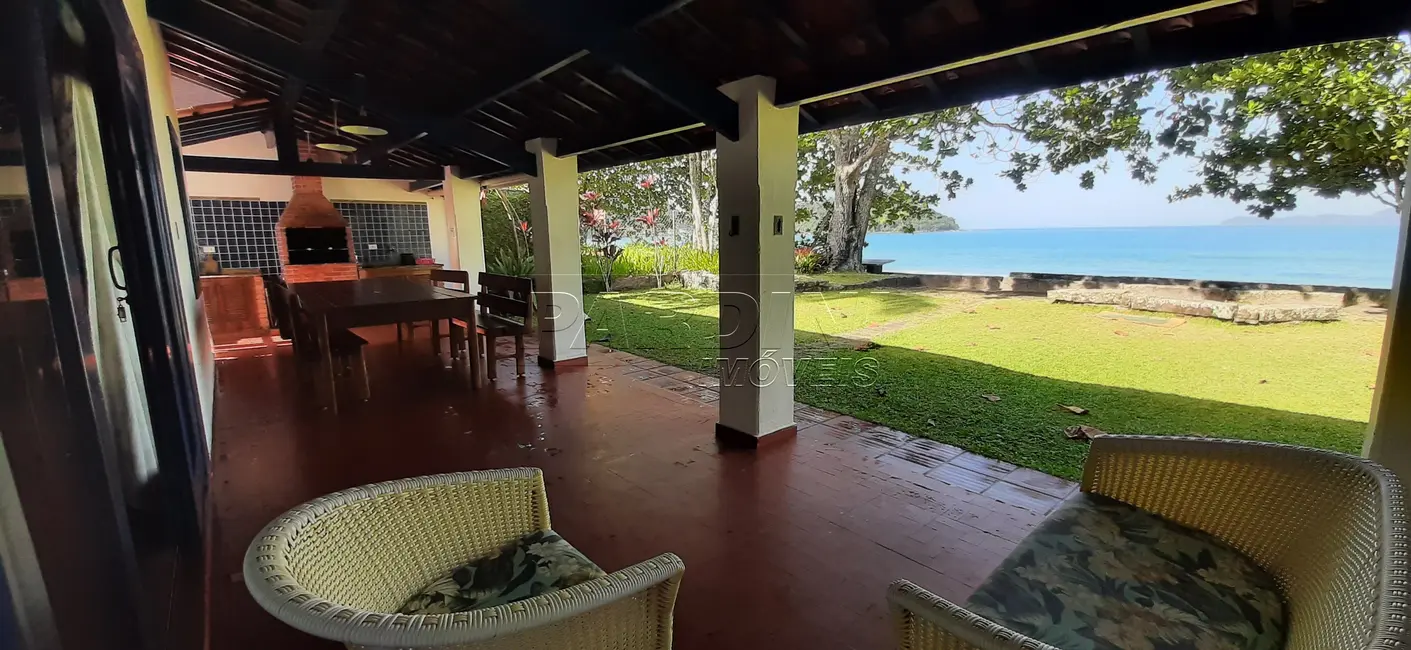 Foto 7 de Casa de Condomínio com 6 quartos à venda, 370m2 em Ubatuba - SP