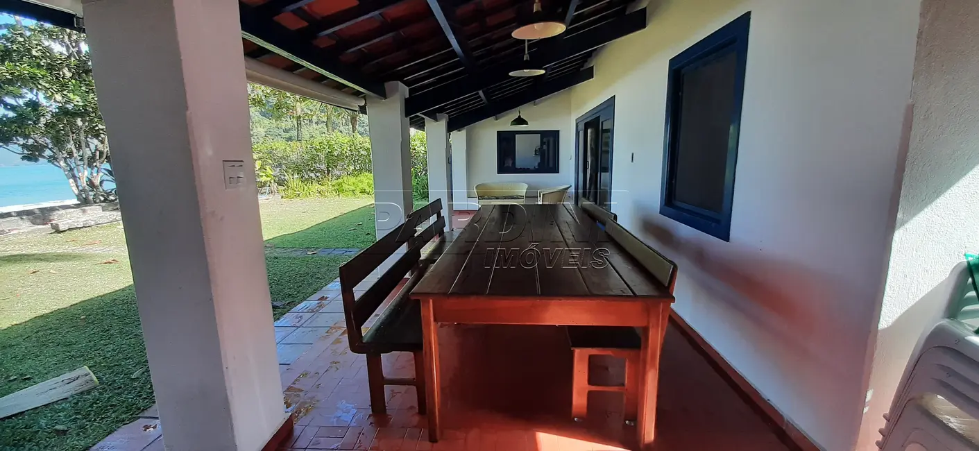 Foto 9 de Casa de Condomínio com 6 quartos à venda, 370m2 em Ubatuba - SP