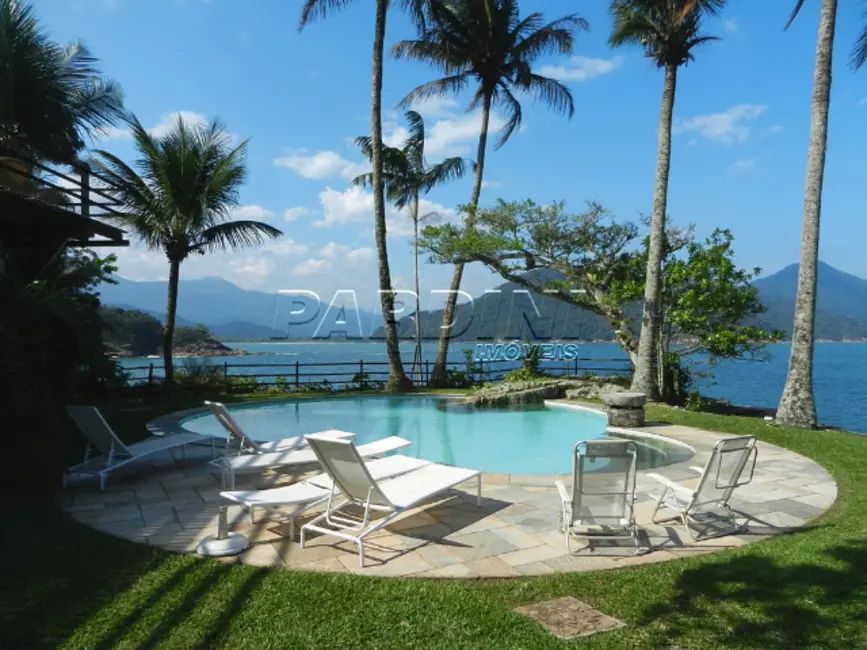Foto 4 de Casa com 6 quartos à venda, 426m2 em Ubatuba - SP