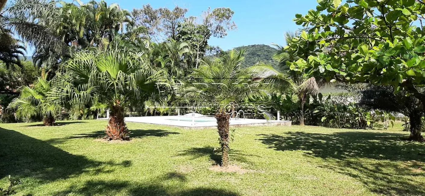 Foto 9 de Casa de Condomínio com 4 quartos à venda, 180m2 em Ubatuba - SP