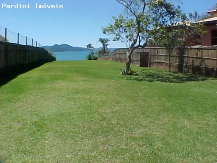 Foto 4 de Casa de Condomínio com 3 quartos à venda, 250m2 em Ubatuba - SP