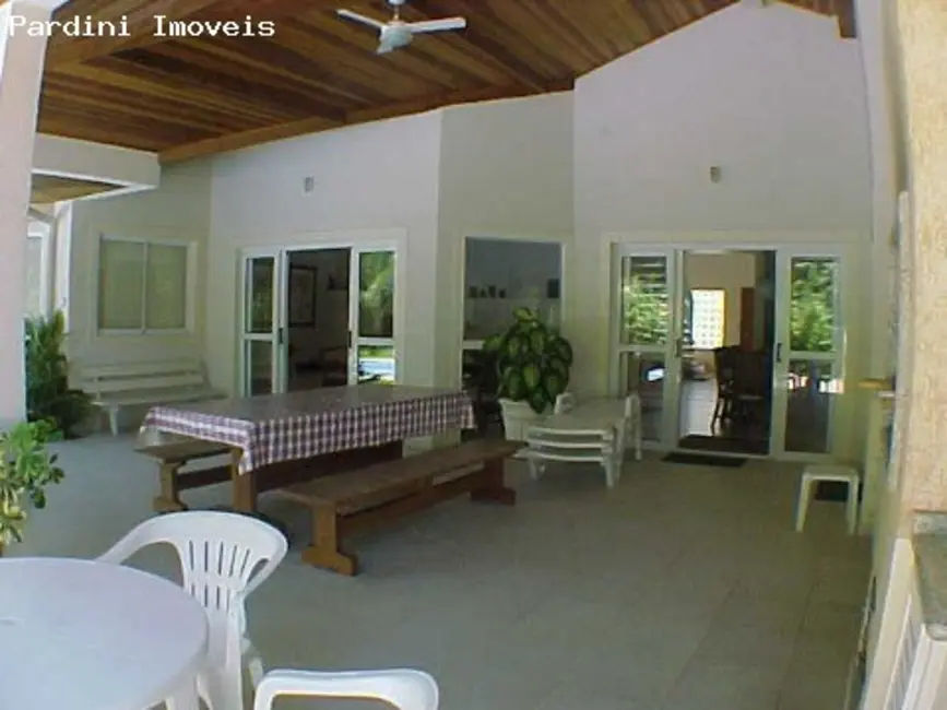 Foto 7 de Casa de Condomínio com 5 quartos à venda, 320m2 em Ubatuba - SP