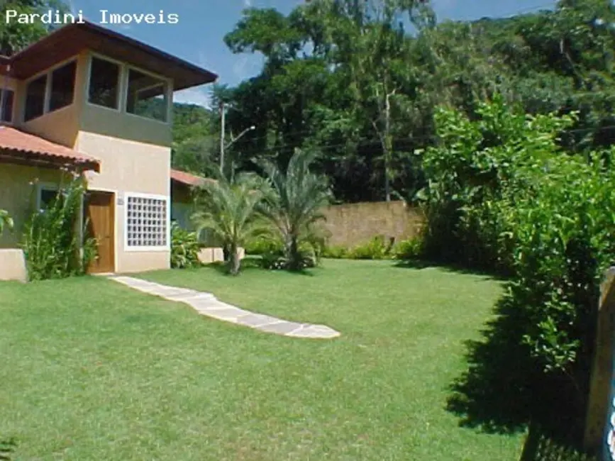 Foto 3 de Casa de Condomínio com 5 quartos à venda, 320m2 em Ubatuba - SP