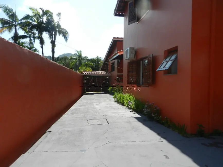 Foto 3 de Casa de Condomínio com 7 quartos à venda, 319m2 em Ubatuba - SP