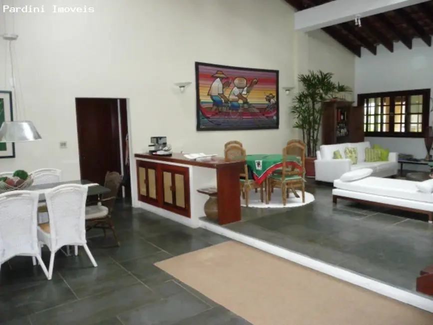 Casa de Condomínio com 6 quartos à venda em Paraty - RJ - imagem 3 Foto 3 de Casa de Condomínio com 6 quartos à venda em Paraty - RJ