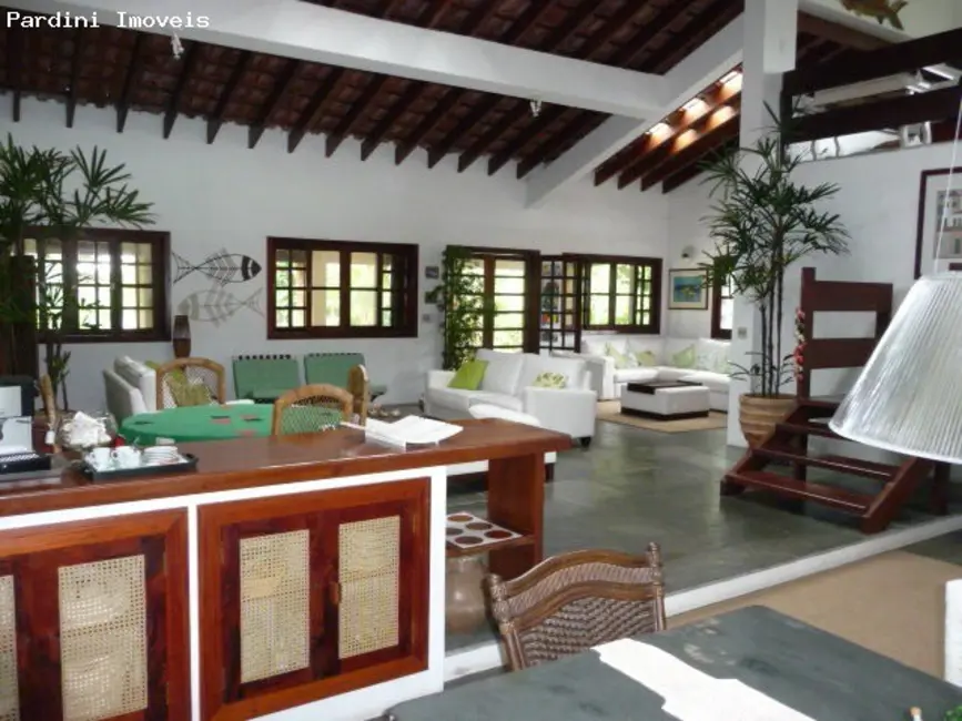 Casa de Condomínio com 6 quartos à venda em Paraty - RJ - imagem 4 Foto 4 de Casa de Condomínio com 6 quartos à venda em Paraty - RJ
