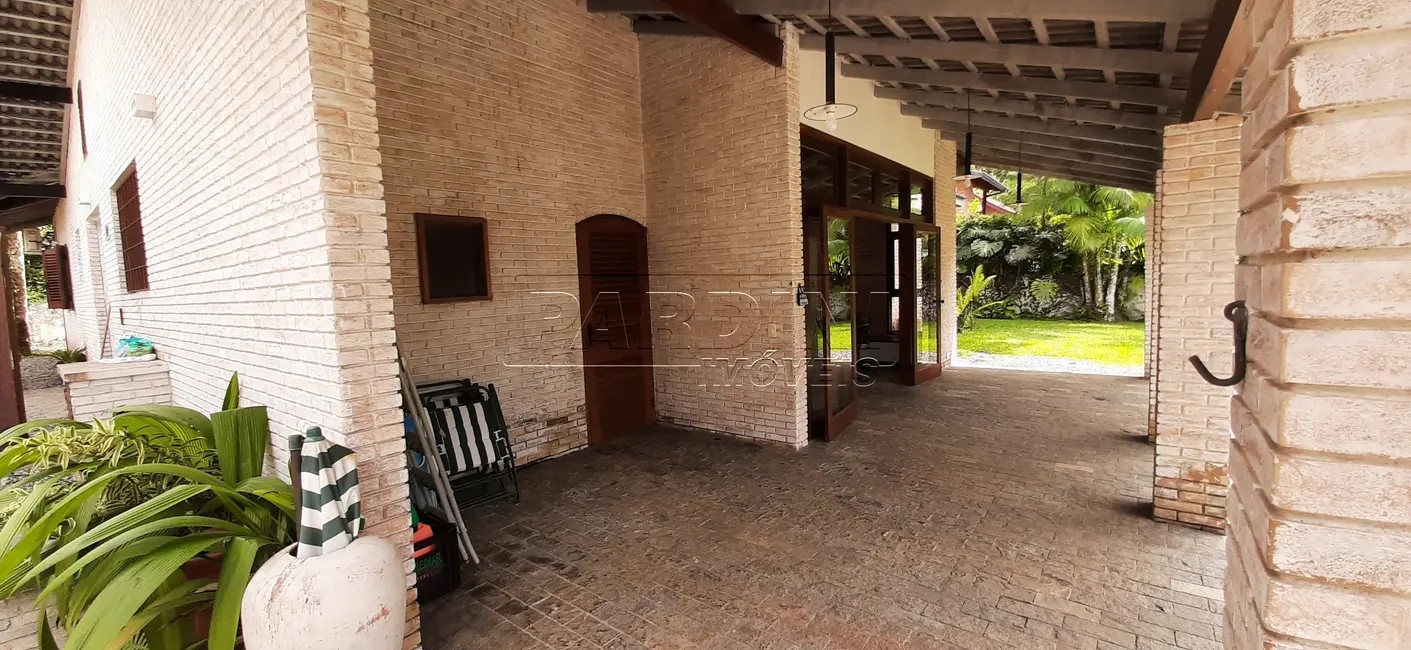 Foto 4 de Casa de Condomínio com 4 quartos à venda, 217m2 em Ubatuba - SP