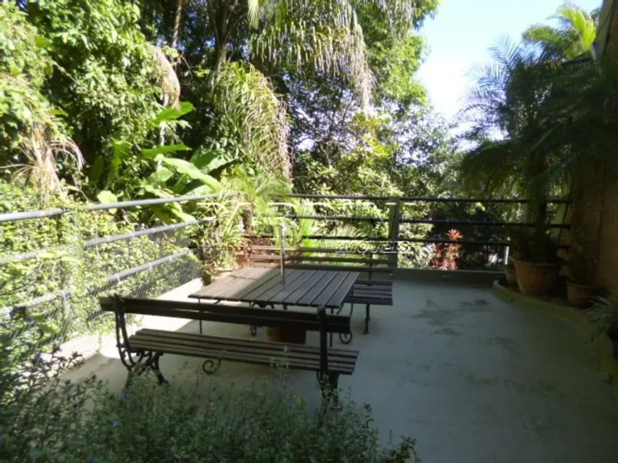 Foto 6 de Casa de Condomínio com 5 quartos à venda, 300m2 em Ubatuba - SP