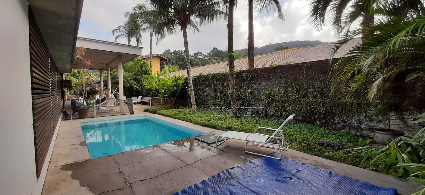 Foto 8 de Casa de Condomínio com 5 quartos à venda, 180m2 em Ubatuba - SP