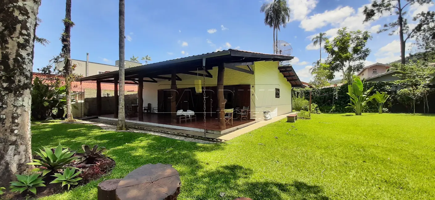 Foto 2 de Casa de Condomínio com 5 quartos à venda, 189m2 em Ubatuba - SP