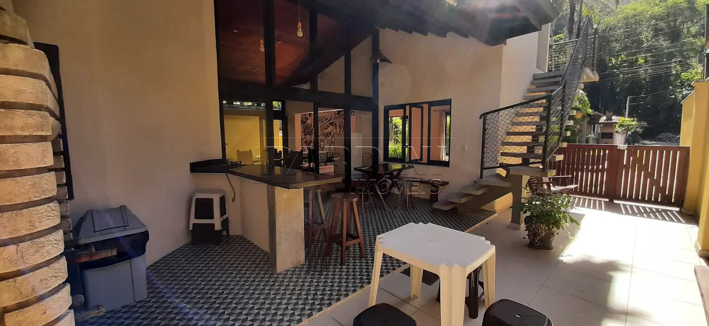 Foto 4 de Casa de Condomínio com 5 quartos à venda, 142m2 em Ubatuba - SP