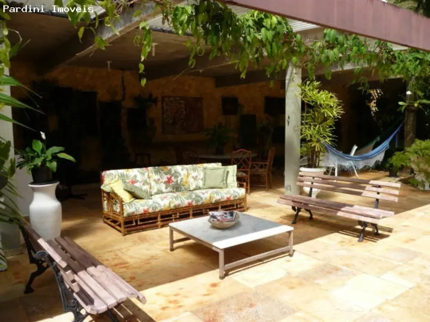 Foto 5 de Casa com 5 quartos à venda em Ubatuba - SP