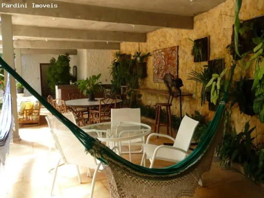 Foto 9 de Casa com 5 quartos à venda em Ubatuba - SP