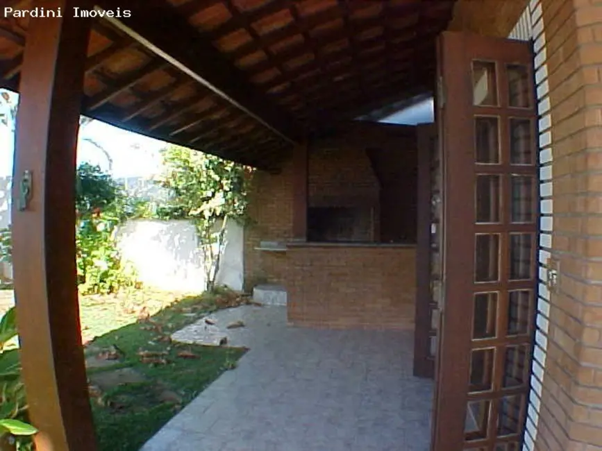 Foto 2 de Casa com 4 quartos à venda, 350m2 em Ubatuba - SP