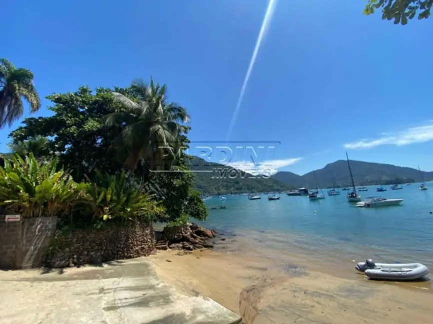 Foto 6 de Casa com 8 quartos à venda, 700m2 em Ubatuba - SP