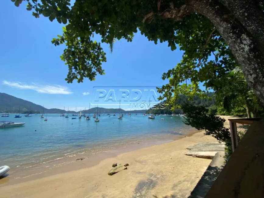 Foto 3 de Casa com 8 quartos à venda, 700m2 em Ubatuba - SP