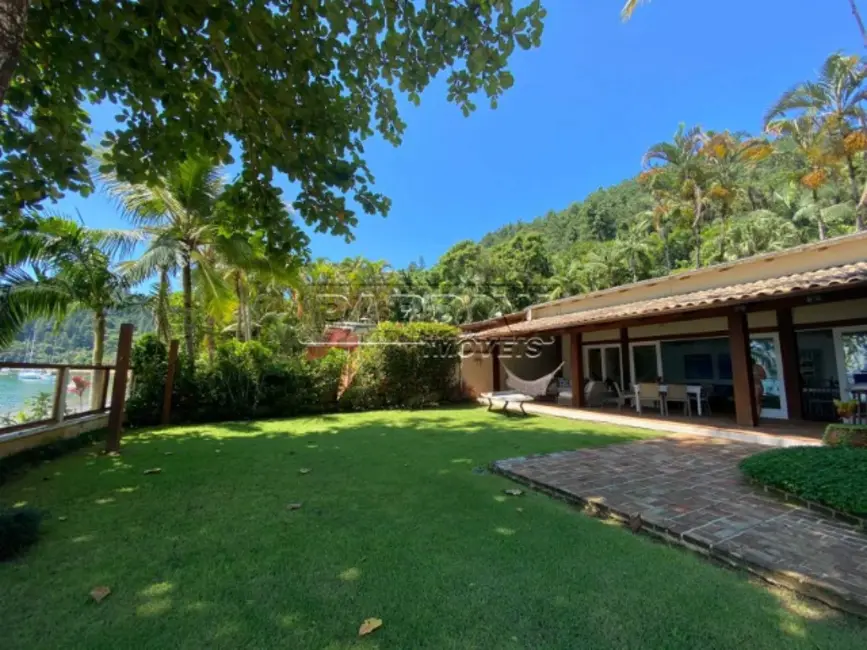 Foto 5 de Casa com 8 quartos à venda, 700m2 em Ubatuba - SP