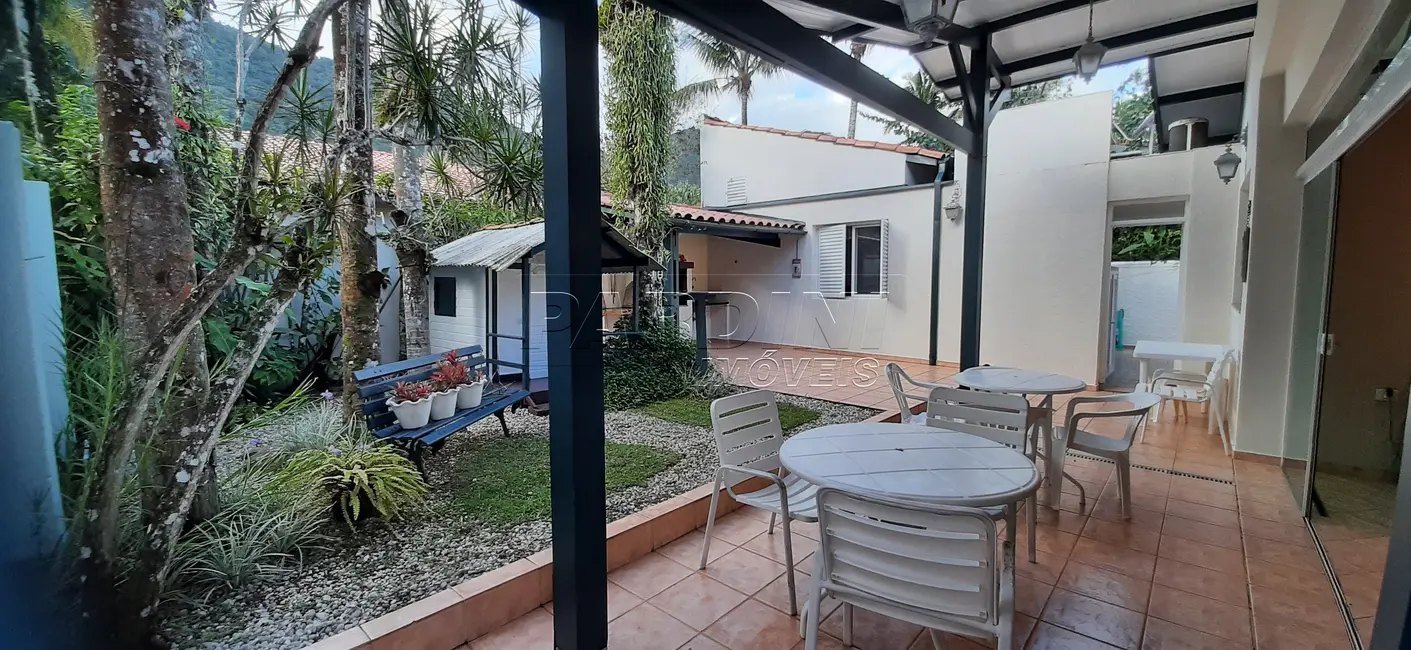 Foto 8 de Casa de Condomínio com 4 quartos à venda, 165m2 em Ubatuba - SP