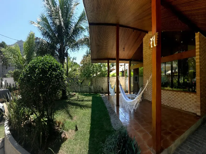 Foto 4 de Casa de Condomínio com 4 quartos à venda, 238m2 em Ubatuba - SP