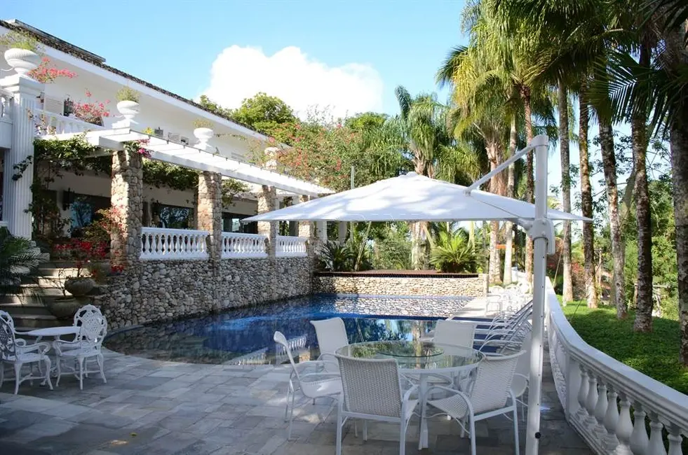 Foto 3 de Casa de Condomínio com 6 quartos à venda, 990m2 em Ubatuba - SP