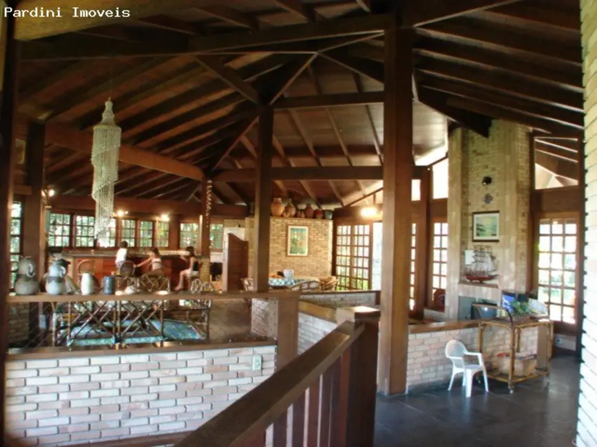 Foto 1 de Casa de Condomínio com 4 quartos à venda, 300m2 em Ubatuba - SP