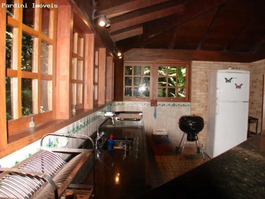 Foto 5 de Casa de Condomínio com 4 quartos à venda, 300m2 em Ubatuba - SP