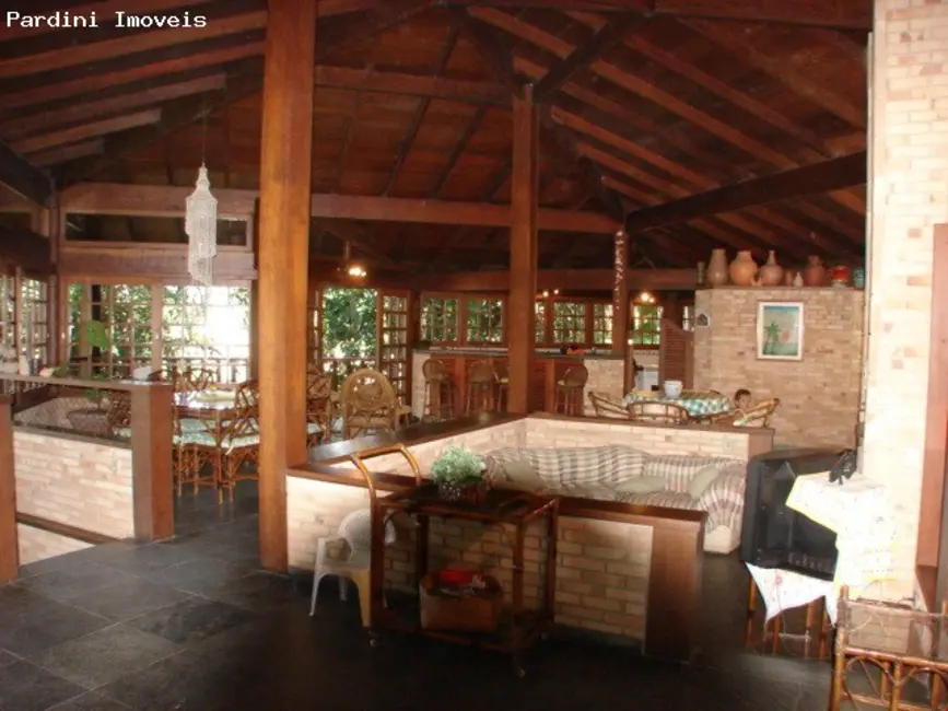 Foto 2 de Casa de Condomínio com 4 quartos à venda, 300m2 em Ubatuba - SP