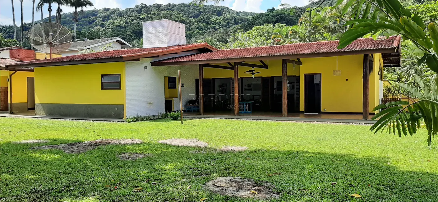 Foto 2 de Casa de Condomínio com 5 quartos à venda, 200m2 em Ubatuba - SP